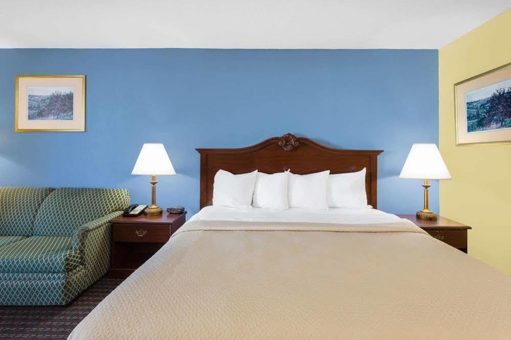 Comfort Inn & Suites Mocksville I-40 Esterno foto